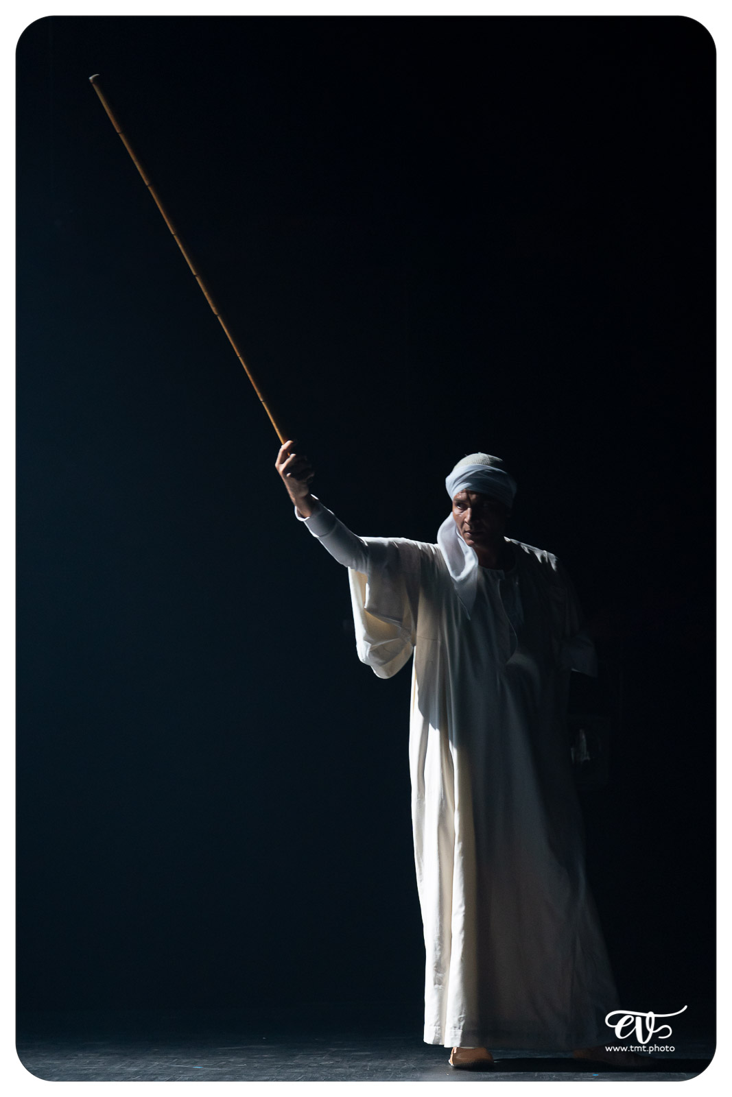 DANS LE CERCLE DES HOMMES DU NIL - CENTRE MEDHAT FAWZY DE MALLAW